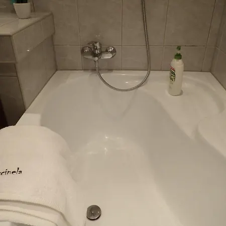 La Guccinela *